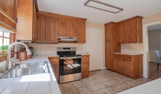 Photo #10 of 608 Lake Vista Drive, Forest, VA 1.0 acres