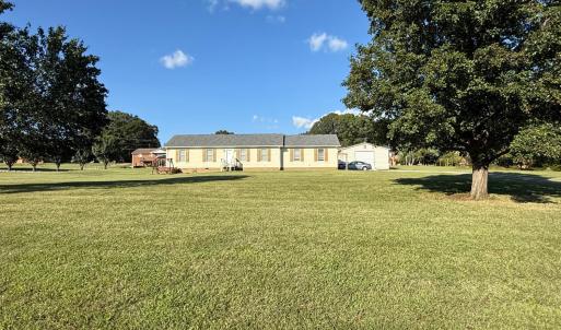 Photo #2 of 1111 Stratford Drive, Bedford, VA 1.4 acres