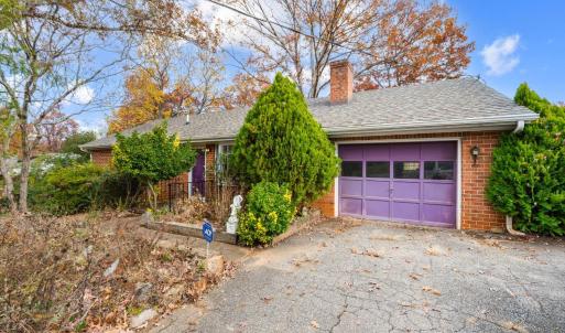 Photo #24 of 423 Woodland Cir, Lynchburg, VA 0.5 acres