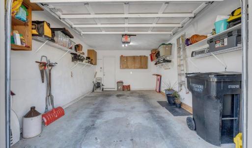 Photo #38 of 7147 Snowberry Circle, Roanoke, VA