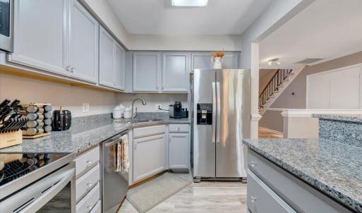 Photo #14 of 7147 Snowberry Circle, Roanoke, VA