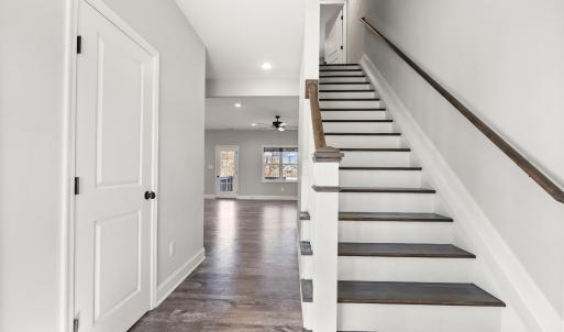 Photo #5 of 1240 Lindenshire Drive, Forest, VA 0.1 acres