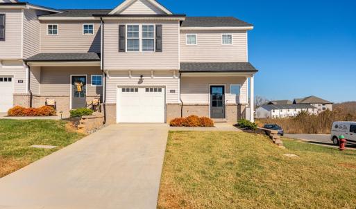 Photo #2 of 1240 Lindenshire Drive, Forest, VA 0.1 acres