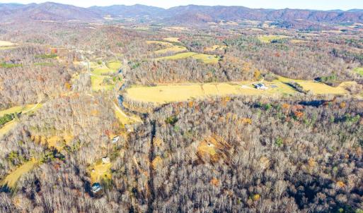 Photo #32 of 287 Castle Creek Lane, Roseland, VA 6.0 acres