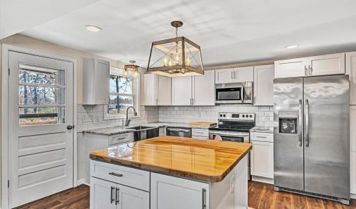 Photo #15 of 1088 Piney Grove School Road, Moneta, VA 1.6 acres