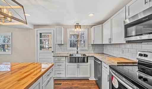 Photo #17 of 1088 Piney Grove School Road, Moneta, VA 1.6 acres