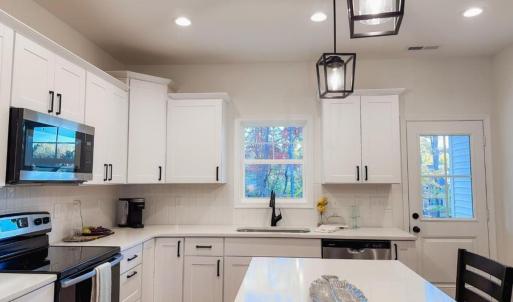 Photo #3 of 110 Aaron Place, Lynchburg, VA 0.1 acres