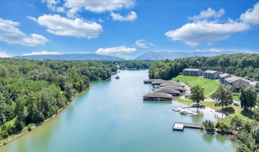 This is one of the more private locations in Mariners Landing, yet is only a walk or golf cart away from all community activities!