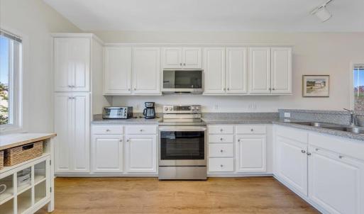 Photo #11 of 1137 Mariners Way, Huddleston, VA