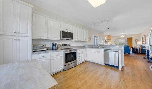 Photo #12 of 1137 Mariners Way, Huddleston, VA