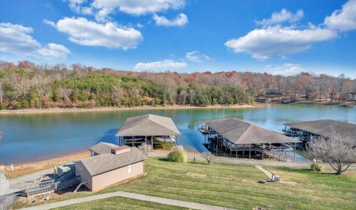 Perfect place to float right outside your door!  Docks are leased separately and offer easy access for your boat!  Onsite boat storage and rentals are also available!