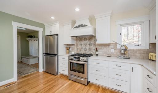 Photo #11 of 409 Lake Vista Drive, Forest, VA 1.0 acres