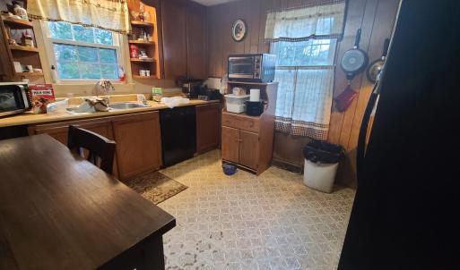 Photo #8 of 3300 Powhatan Street, Lynchburg, VA 0.6 acres