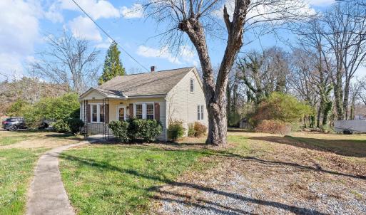 Photo #2 of 203 Juniper Cliff Road, Brookneal, VA 0.3 acres