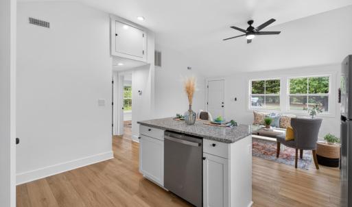 Photo #11 of 3556 Brights Road, Gretna, VA 0.4 acres