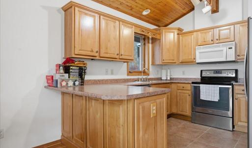 Photo #18 of 307 Meadow Point Drive, Moneta, VA 0.6 acres