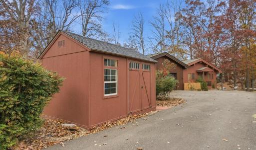 Photo #9 of 307 Meadow Point Drive, Moneta, VA 0.6 acres