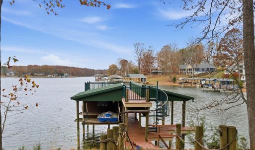 Photo #2 of 307 Meadow Point Drive, Moneta, VA 0.6 acres