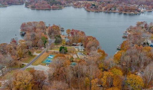 Photo #67 of 307 Meadow Point Drive, Moneta, VA 0.6 acres