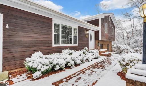 Photo #3 of 1261 Bear Creek Loop, Bedford, VA 2.1 acres