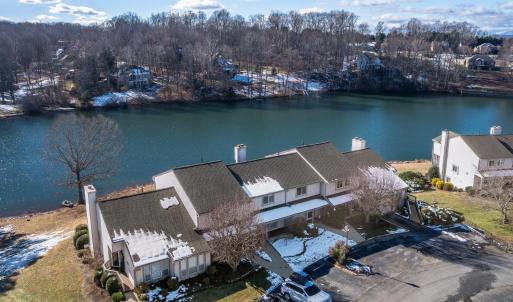 Photo #6 of 464 Oak Point, Forest, VA 0.1 acres