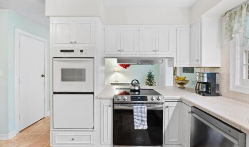 Photo #12 of 205 Ivy Drive, Lynchburg, VA 2.0 acres