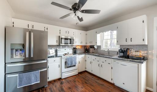 Photo #11 of 746 Church Street, Appomattox, VA 1.1 acres