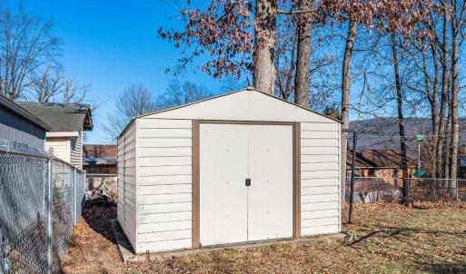 Photo #34 of 5949 Village Lane, Roanoke, VA 0.3 acres