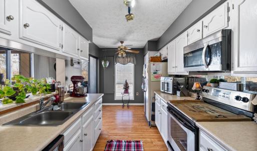 Photo #19 of 208 Manor Drive, Forest, VA