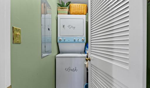 Photo #23 of 208 Manor Drive, Forest, VA