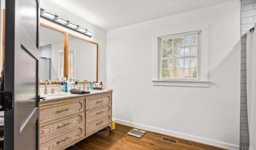 Photo #21 of 143 Shannon Drive, Madison Heights, VA