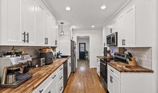 Photo #7 of 143 Shannon Drive, Madison Heights, VA