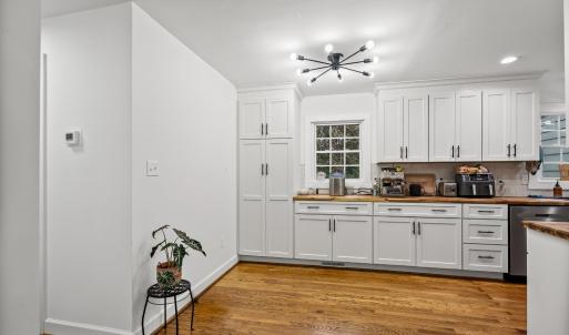 Photo #5 of 143 Shannon Drive, Madison Heights, VA