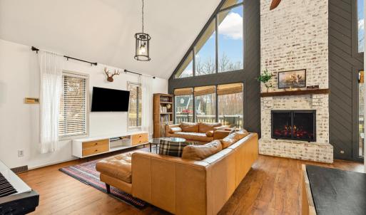 Photo #4 of 304 Cambridge Drive, Lynchburg, VA 0.5 acres