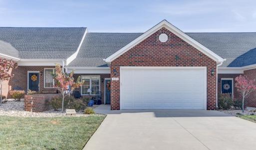 Photo #1 of 125 Villa Oak Circle, Bedford, VA 0.1 acres