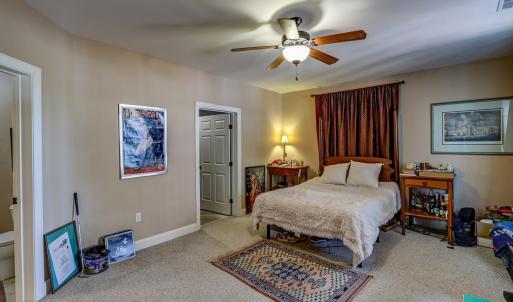 Terrace level bedroom