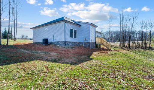Photo #6 of 681 Cornfield Lane, Appomattox, VA 2.5 acres