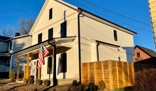 Photo #2 of 807 Grove Street, Bedford, VA