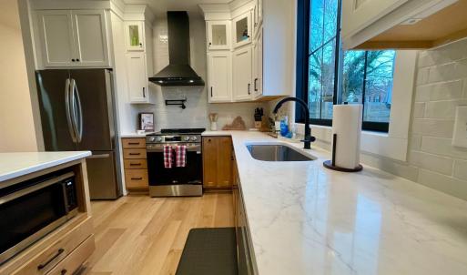 Photo #32 of 807 Grove Street, Bedford, VA