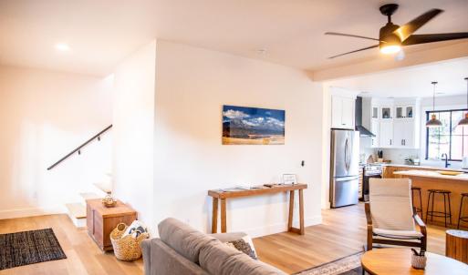 Photo #11 of 807 Grove Street, Bedford, VA