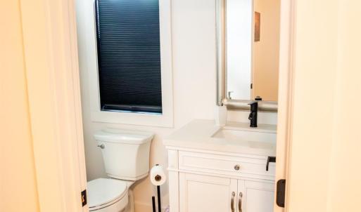 Photo #51 of 807 Grove Street, Bedford, VA