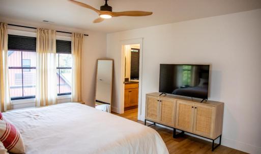 Photo #39 of 807 Grove Street, Bedford, VA