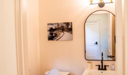 Photo #29 of 807 Grove Street, Bedford, VA