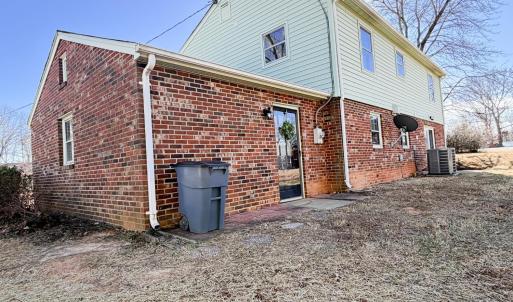 Photo #6 of 225 Arrowhead Drive, Madison Heights, VA 0.4 acres