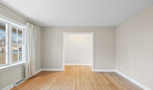 Photo #6 of 127 Temple Circle, Lynchburg, VA 0.6 acres