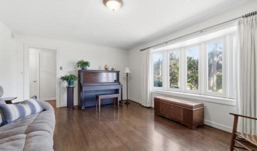 Photo #10 of 2122 Laurel Lane, Altavista, VA 0.8 acres