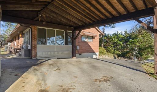 Photo #41 of 2122 Laurel Lane, Altavista, VA 0.8 acres