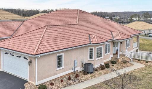 Photo #4 of 1049 San Marcos Court, Moneta, VA