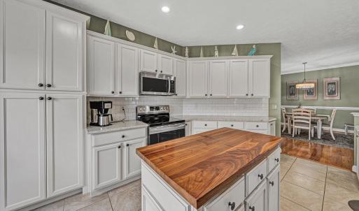 Photo #14 of 1049 San Marcos Court, Moneta, VA