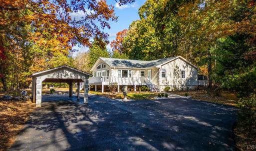 Photo #1 of 404 Heather Lane, Huddleston, VA 1.1 acres